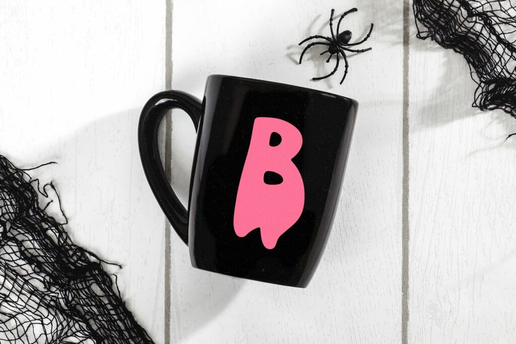 Ghostly | Dripping Halloween Font – MasterBundles