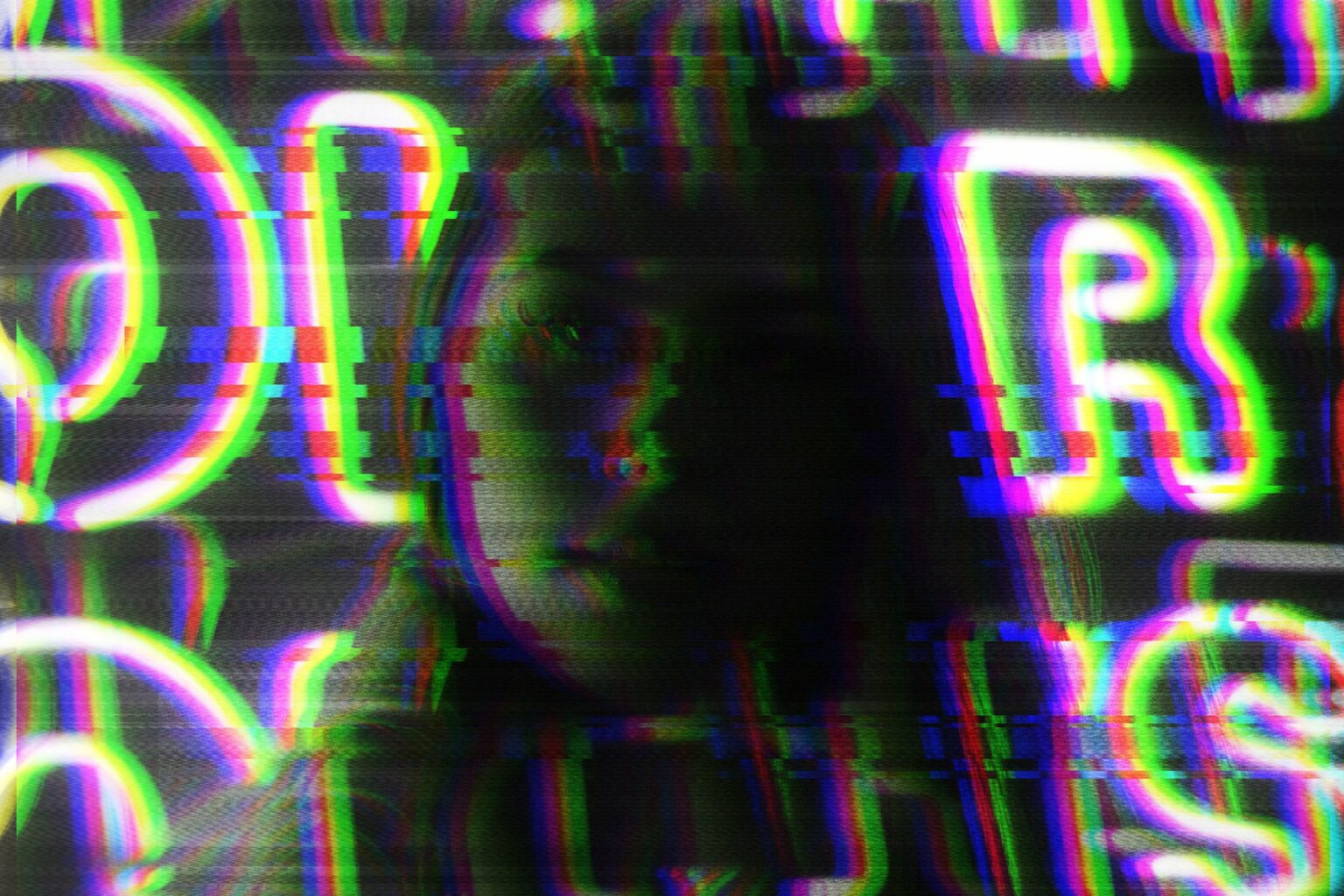 Glitch Twitch Photo Effect – MasterBundles