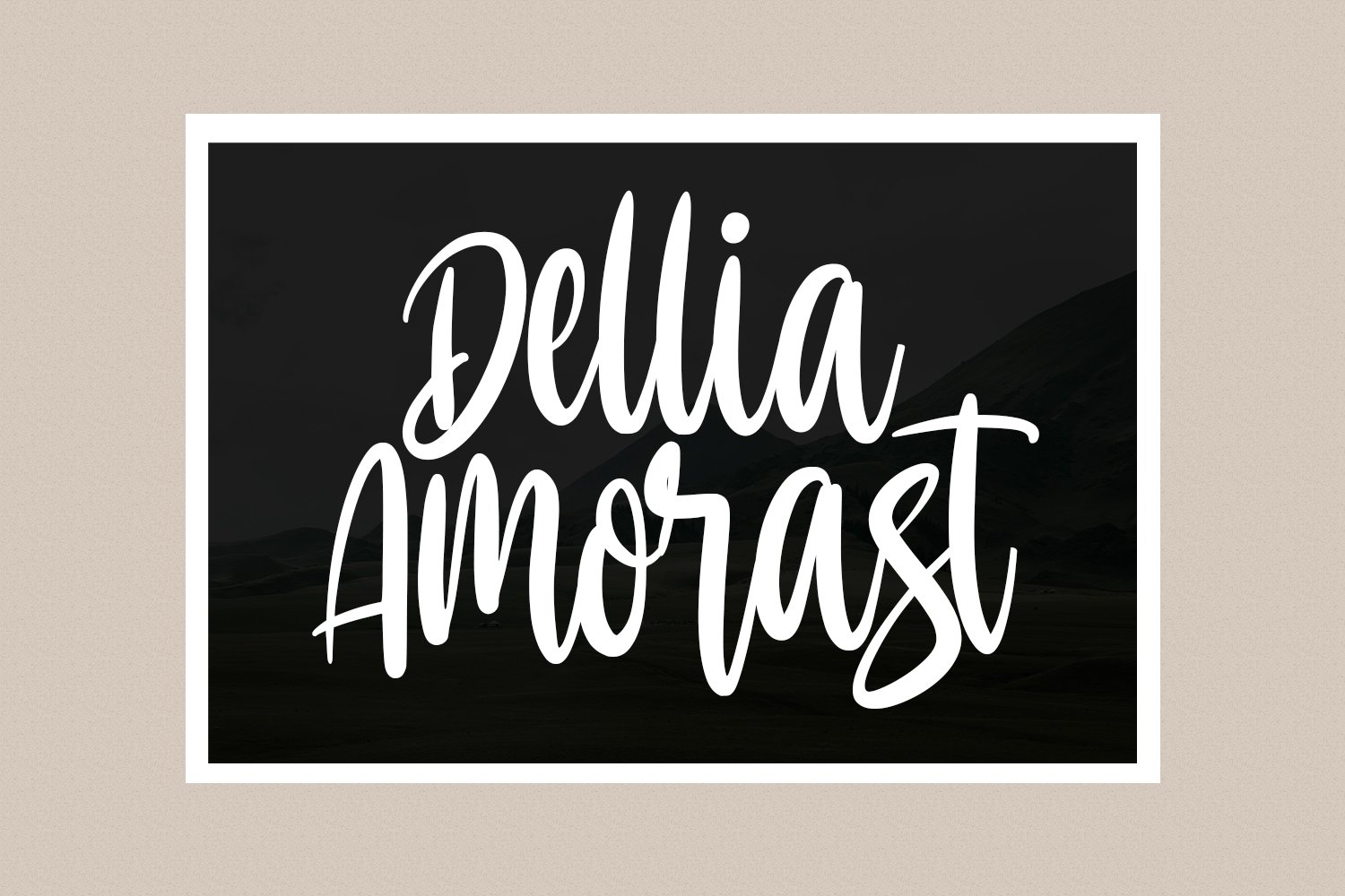 Hello Rissha Handwritten Script Font preview image.