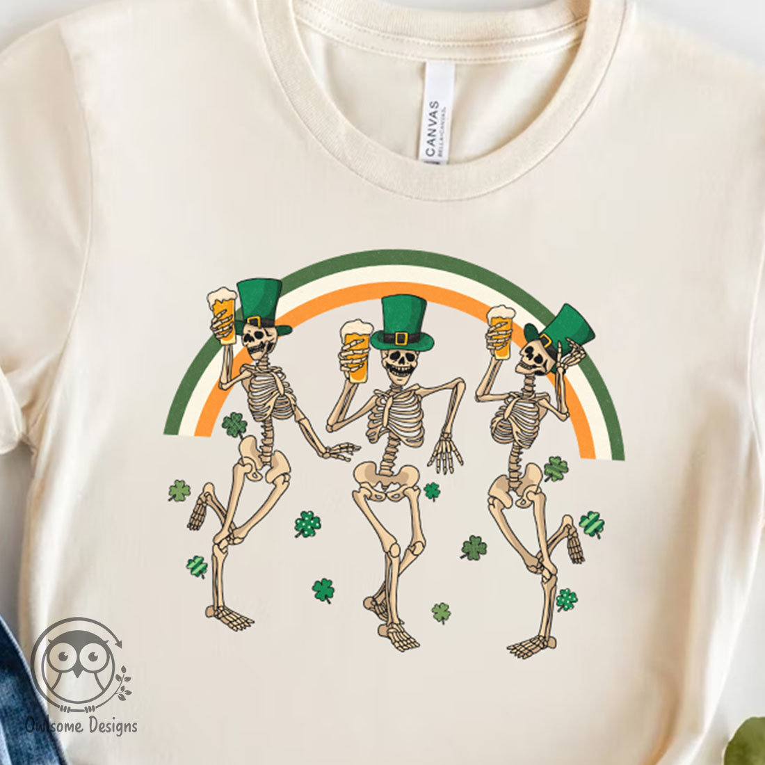 Skeleton Dancing Patricks Day PNG preview image.