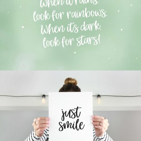 Hey Girl fun smooth brush font cover image.