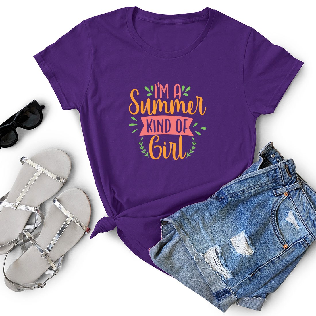T - shirt that says i'm a summer kind of girl next to.