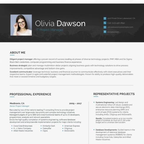 Project Manager Resume for Woman cover image.