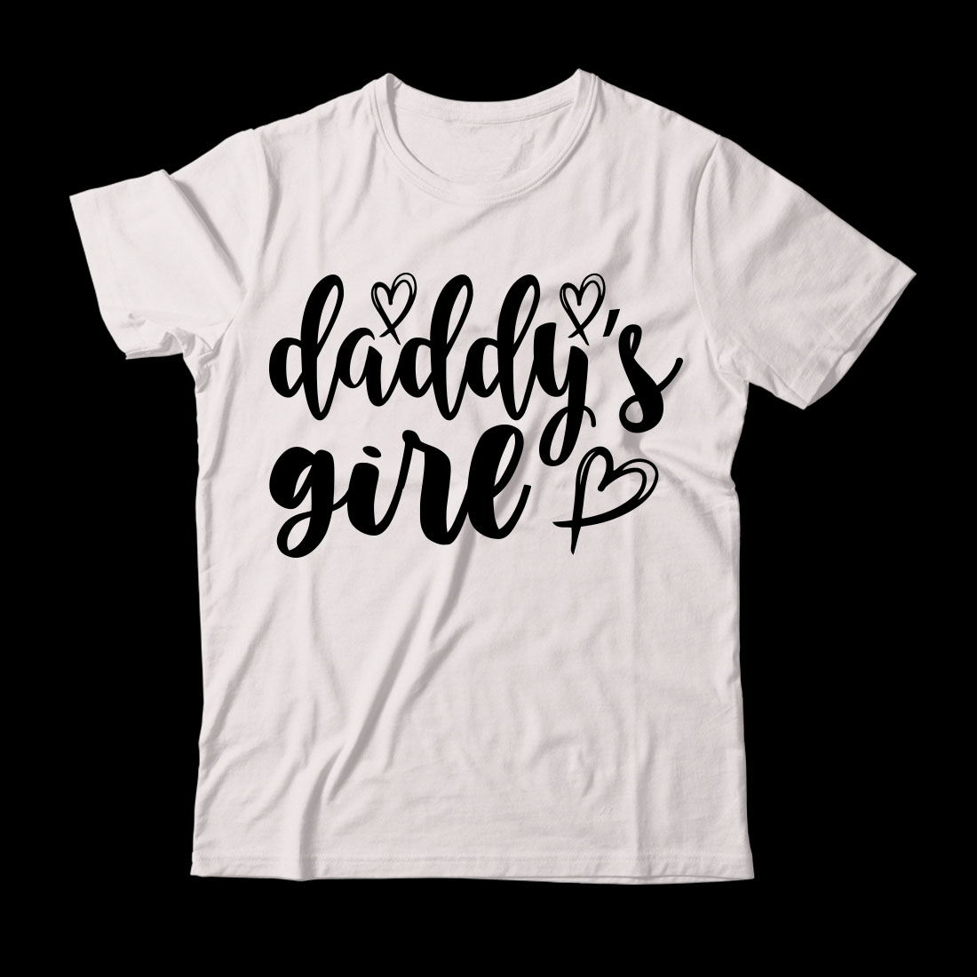 White t - shirt that says daddy's girl.