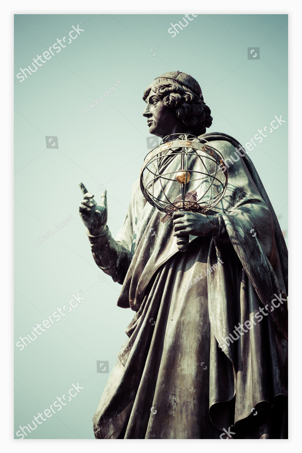 Statue of a man holding a wheel by Aldus Manutius.