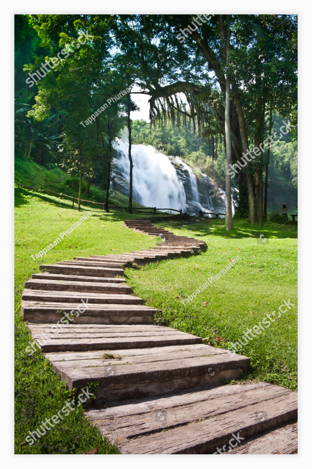 Nice S-shape walkway to Vachiratharn Waterfall Doi Inthanon National Park.