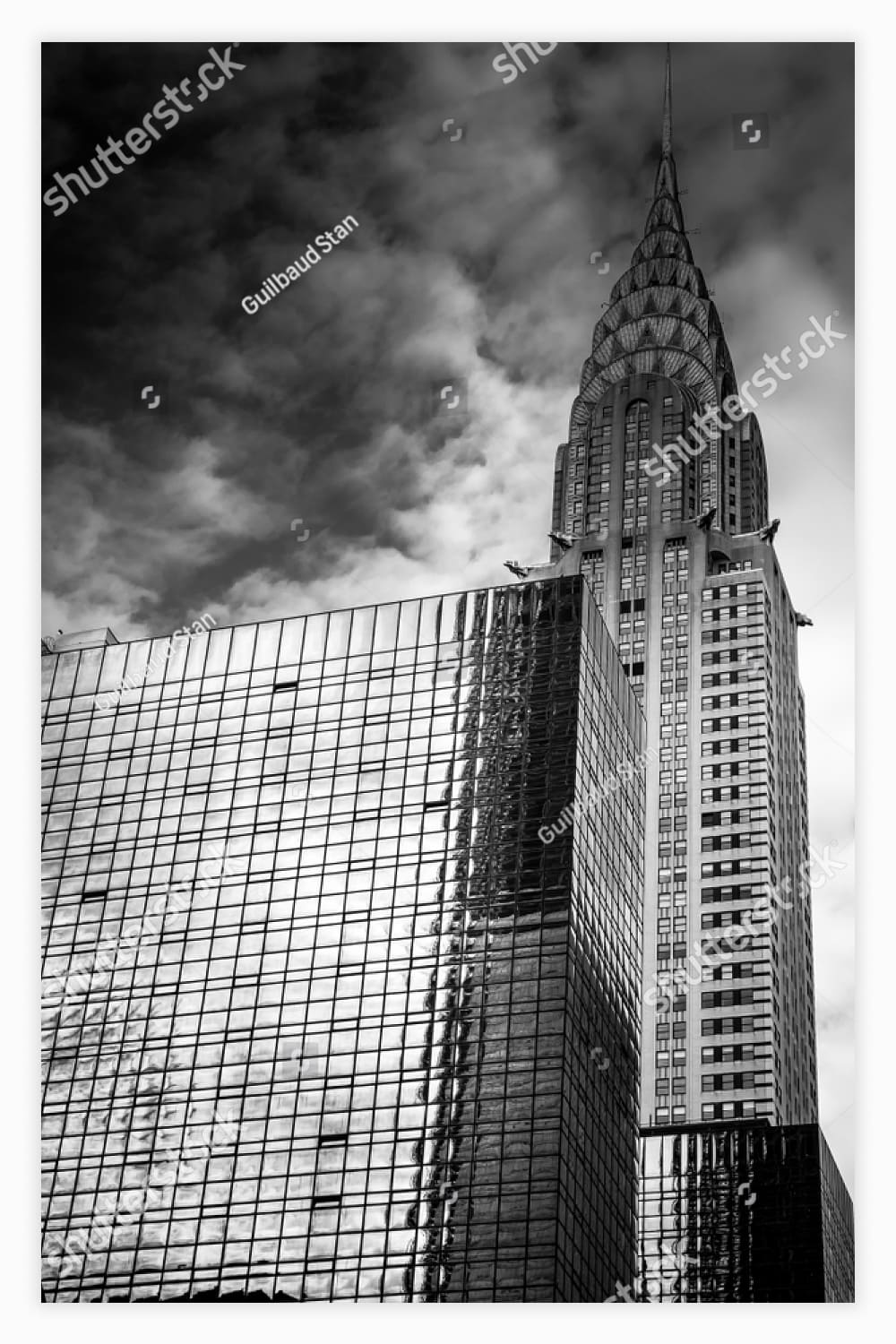 Black and white photo of the chrysler building.