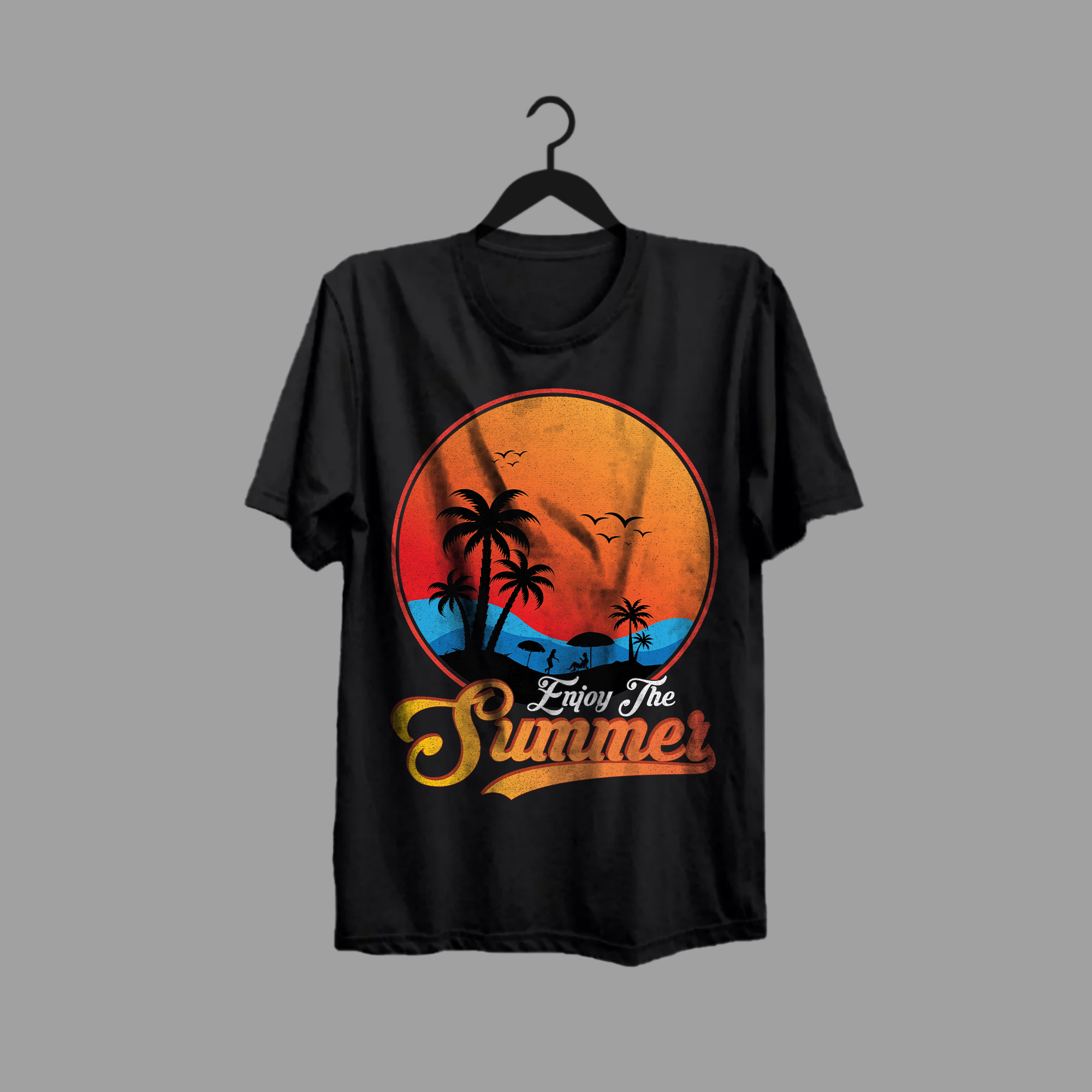 Black t - shirt with the words summer on it.