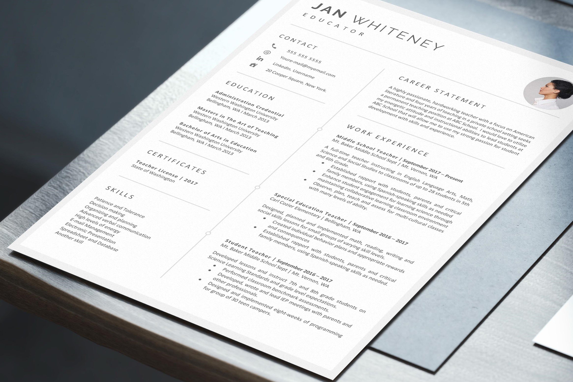 Teacher resume template preview image.