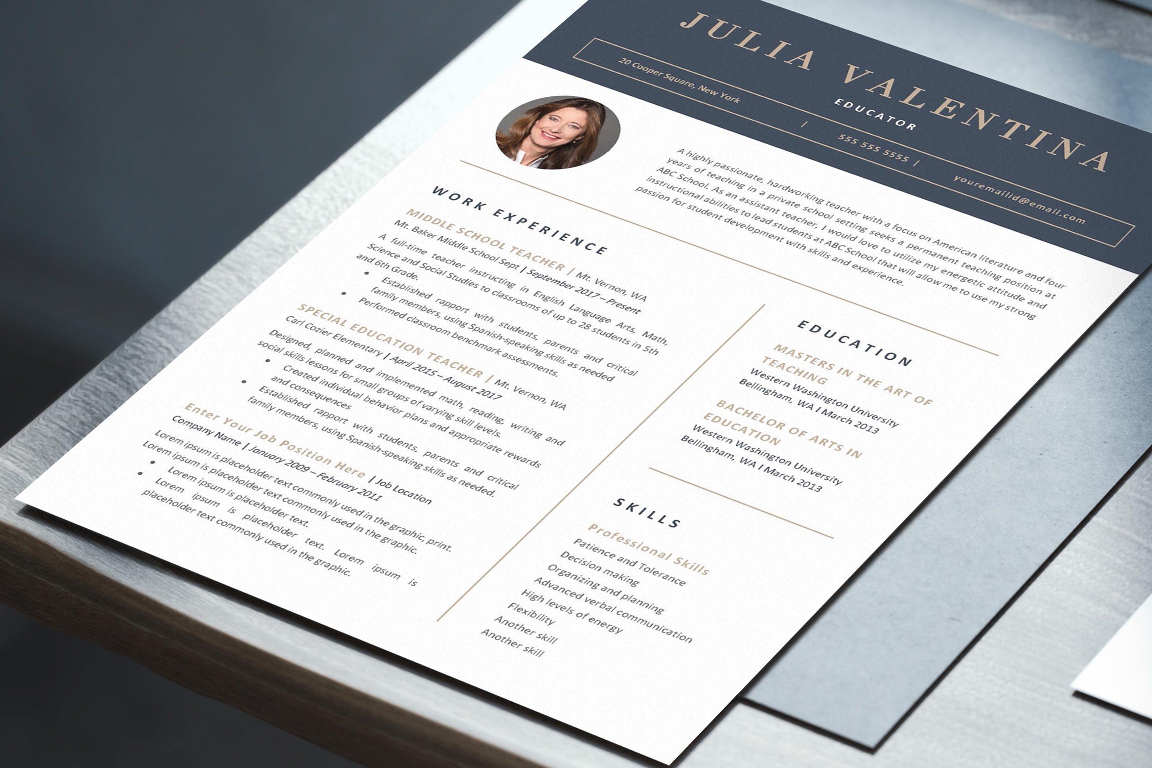 Teacher resume template preview image.