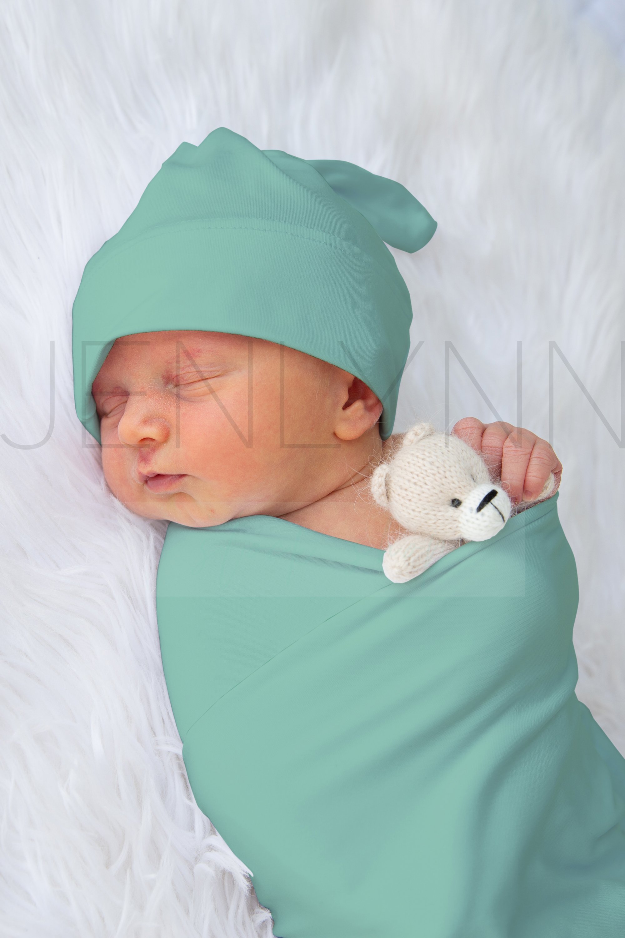 baby elle blanket and knotted hat mockups 23 solid 600