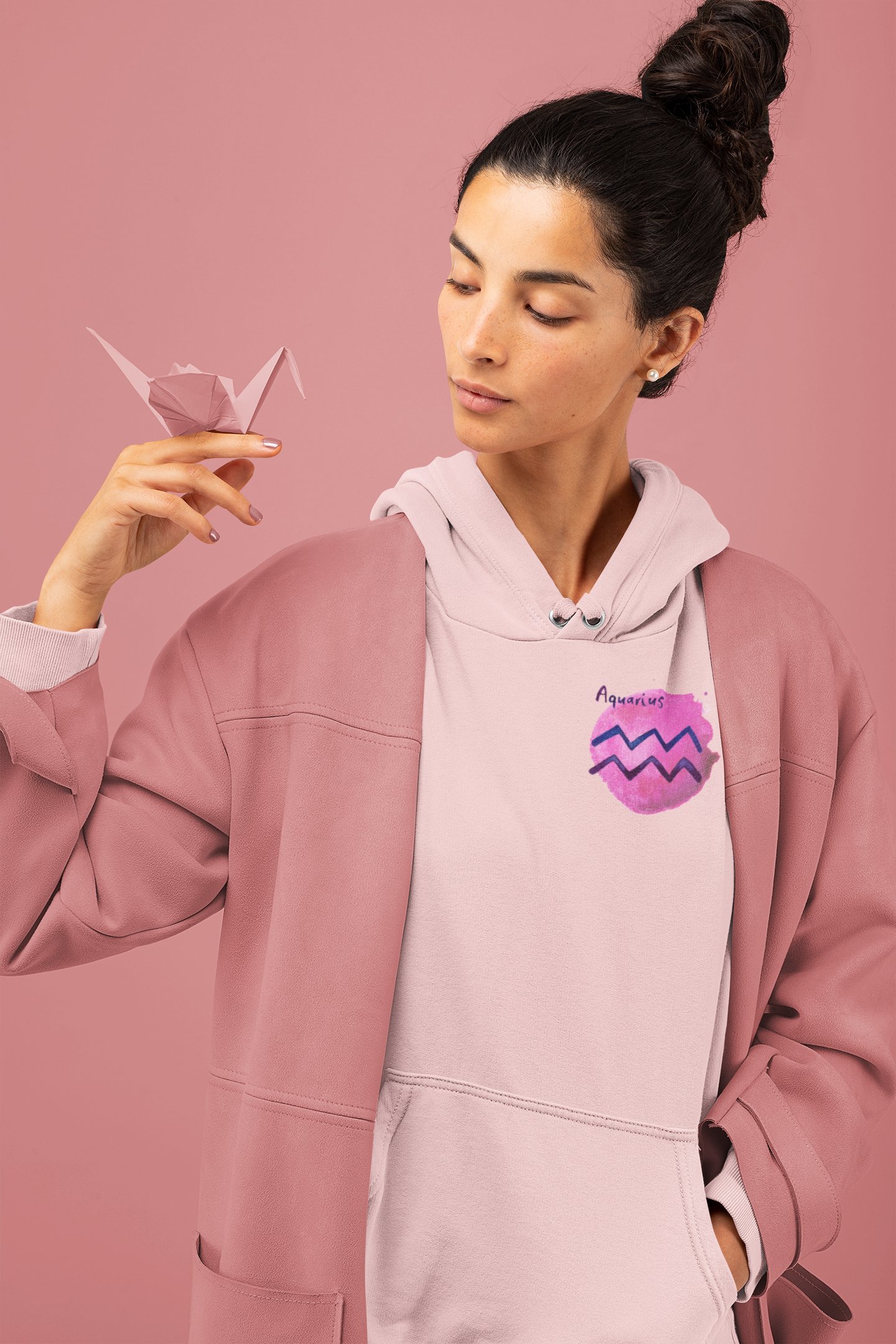 hoodie mockup of a woman with an origami figure 32729 390