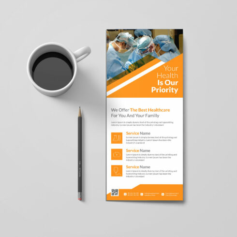 Medical modern business rack card or dl flyer design template cover image.