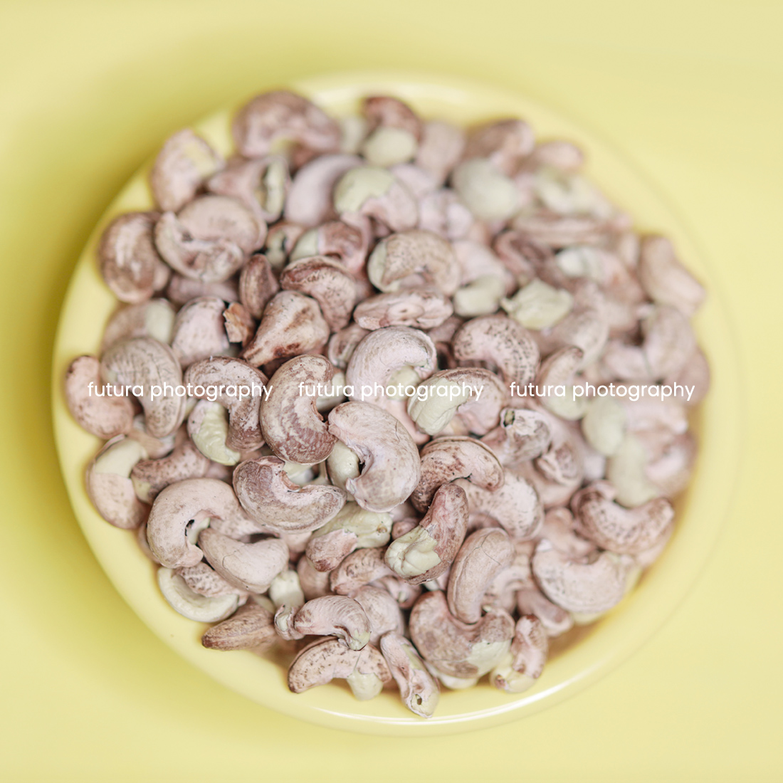 Cashews White and Unpeeled Photos preview image.