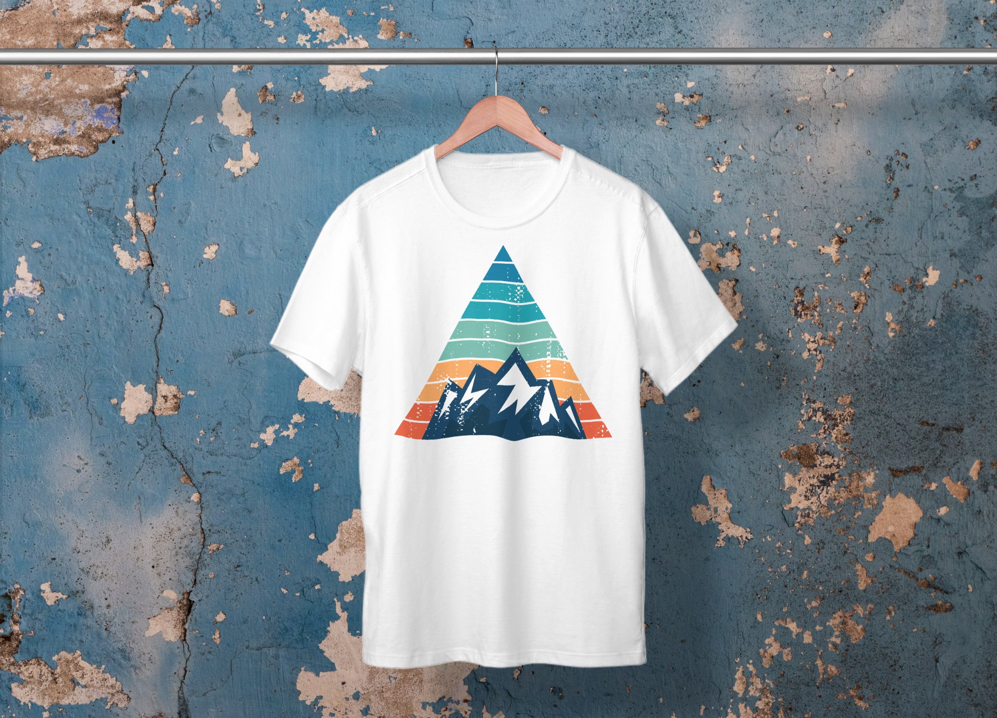 t shirt on hanger mockup 2000x1440 800