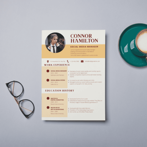 Social Media Marketing Resume Template | Creative CV for Digital Professionals cover image.