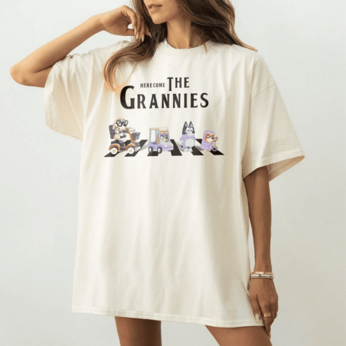 The Giannies T-shirt White cover image.