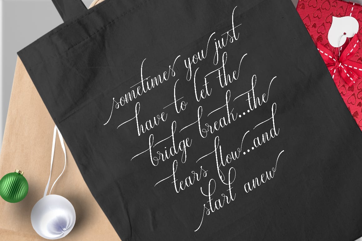 Black eco-bag with white lettering.