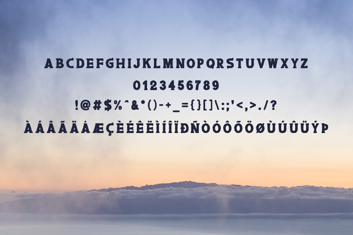 Caroos display font