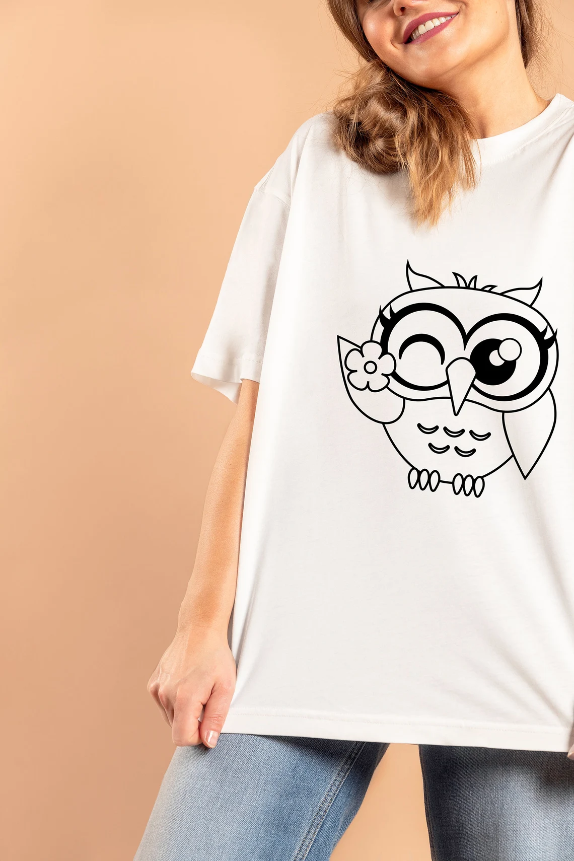 Outline svg cute owl.