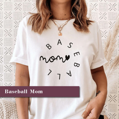 The girl is wearing a white T-shirt with the inscription "Baseball mom".
