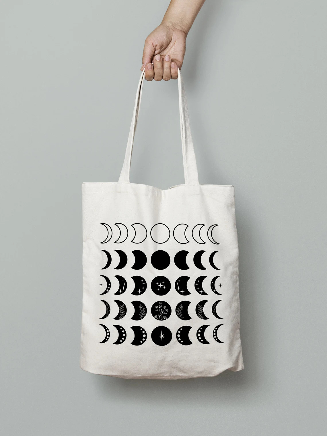 Great print on a white bag.
