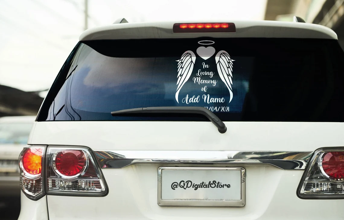 Image of wings on a car sticker.
