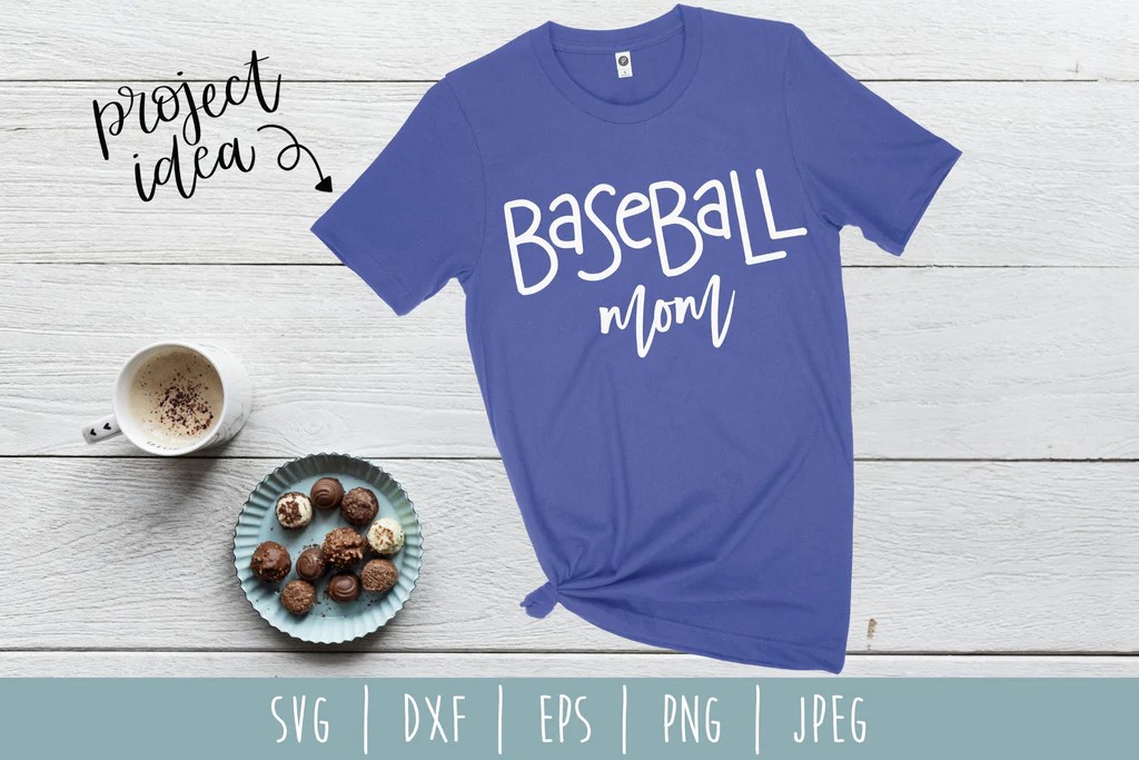 Modern t-shirt with the inscription baseball mom.