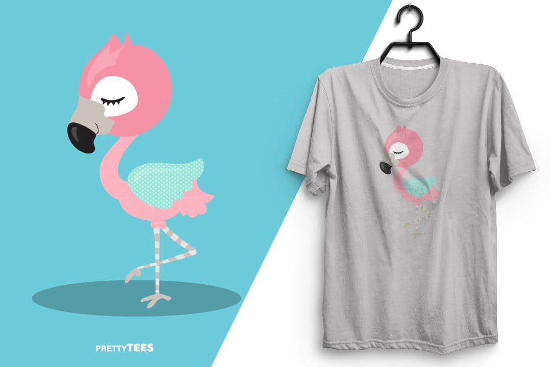 A cute flamingo is drawn on a gray short-sleeved t-shirt.