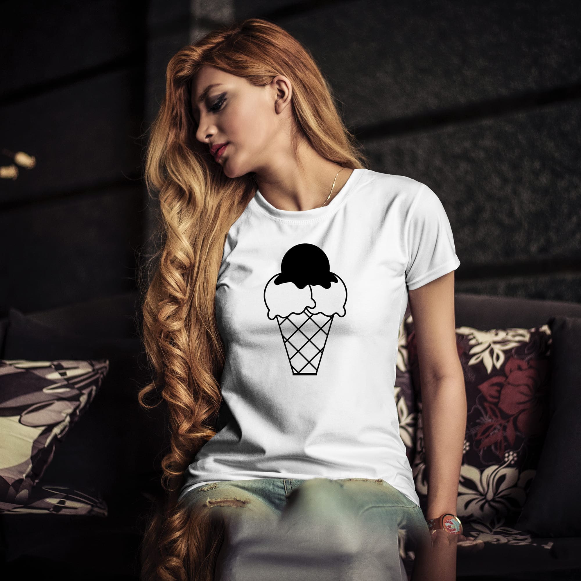 Ice cream painted on a white T-shirt.