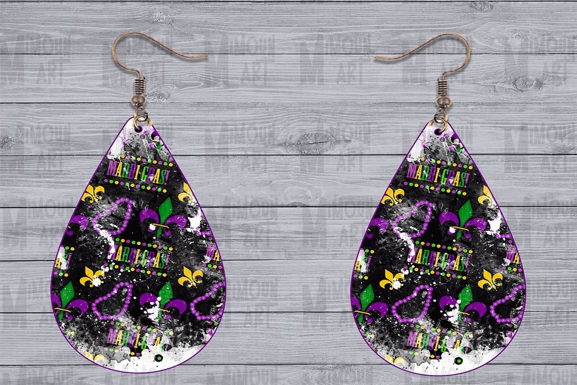 Madri Gras earrings in retro style.