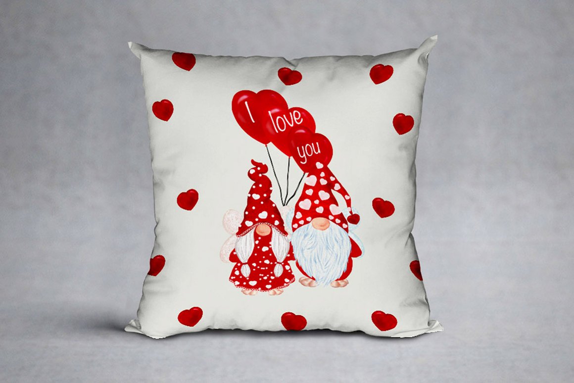 Pillow with a print of hearts.