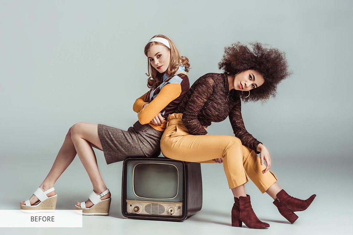 Models in retro style.